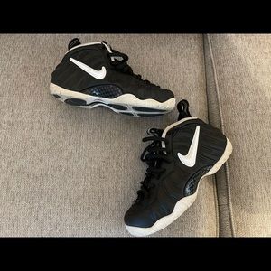 Nike foamposites (dr doom)